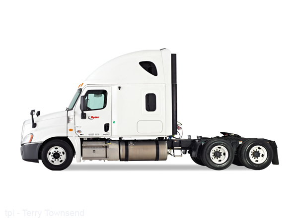 Freightliner_Sleeper_Profile_04